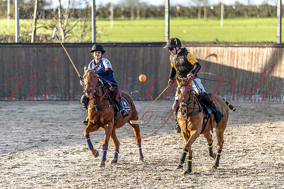 23_11_25_AOP_637